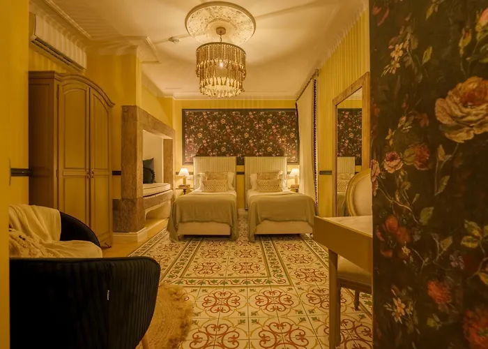 Solar Dos Poetas Guest house Lisbon